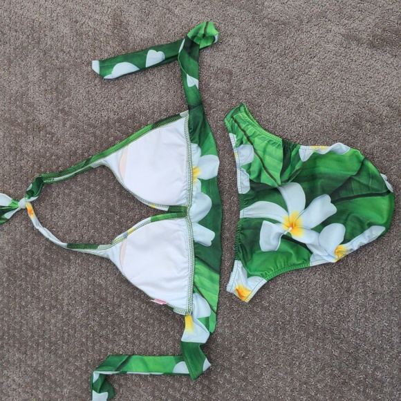 NWOT Vintage VENUS Swimwear Halter Bikini Size S - Picture 2 of 5